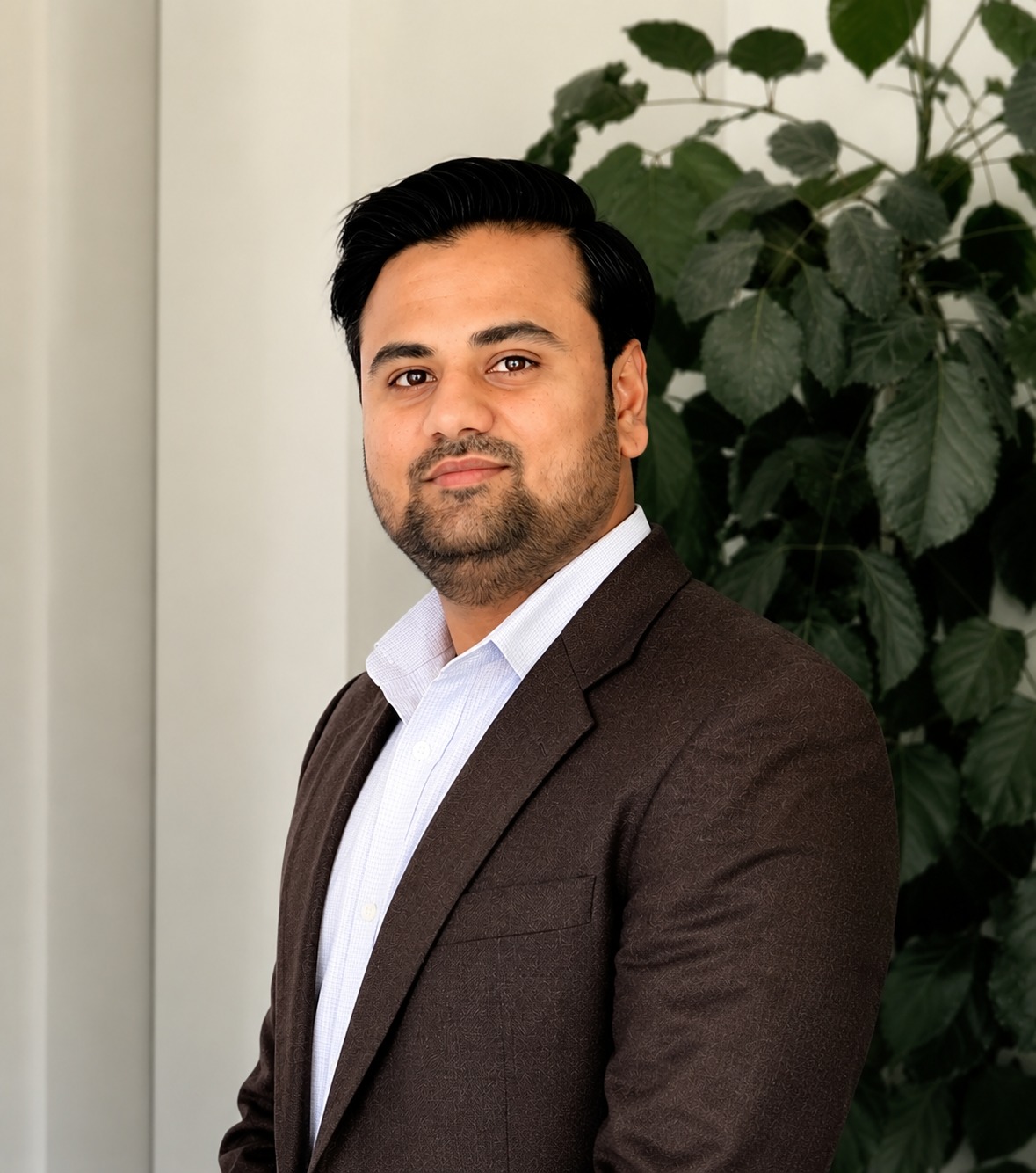 Dr Himanshu Gaur
